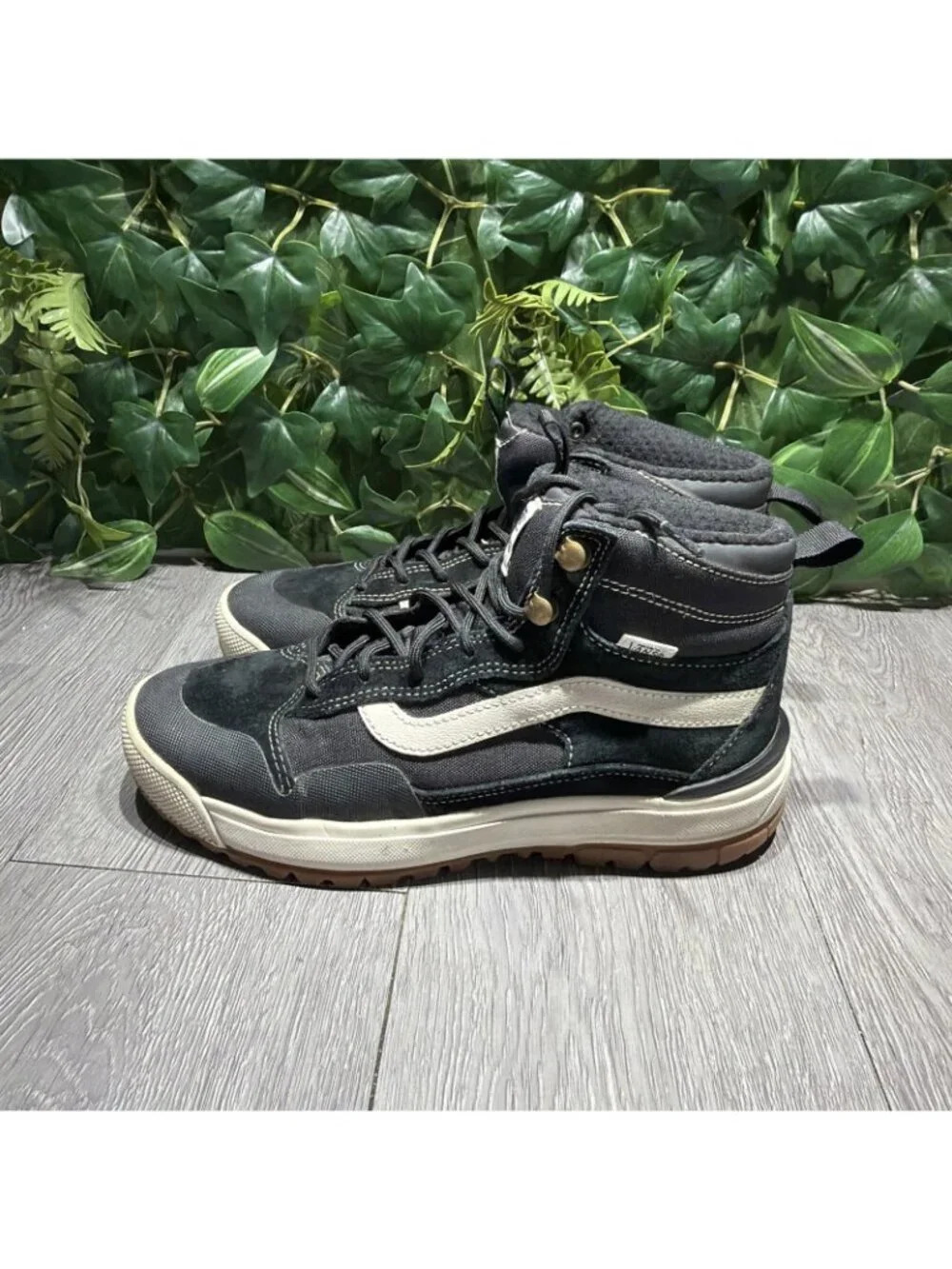 VANS UltraRange Shoes Exo Hi MTE Hiking Boot All Terrain Heiq Eco Dry M 7 W8.5